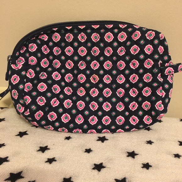 Vera Bradley Handbags - Vera Bradley makeup bag
